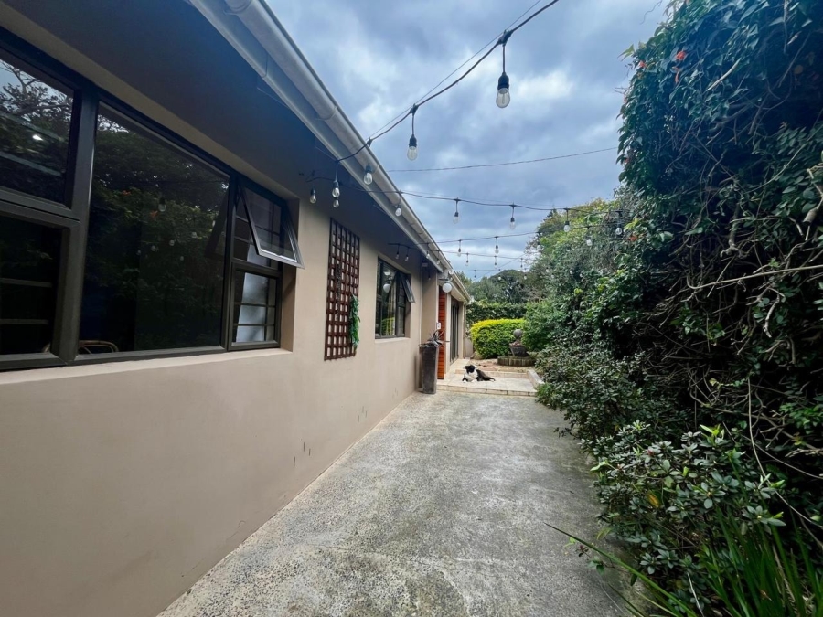 5 Bedroom Property for Sale in Nahoon Eastern Cape